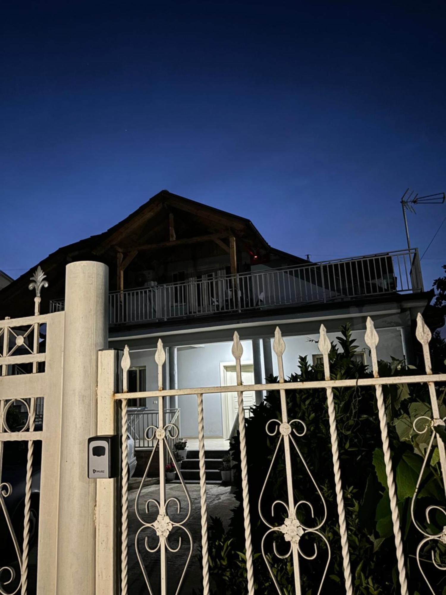 2Bedroom Apartment,Free Parking 06 Kamez Bagian luar foto